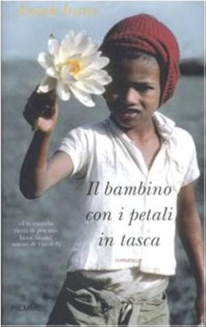 IL BAMBINO CON I PETALI IN TASCA